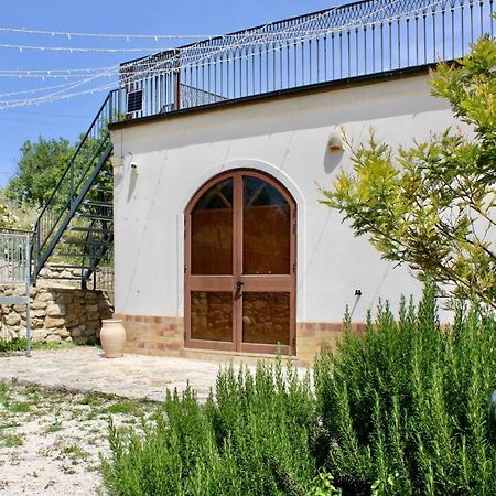 Roba Albanisi Hotel Aragona Exterior foto